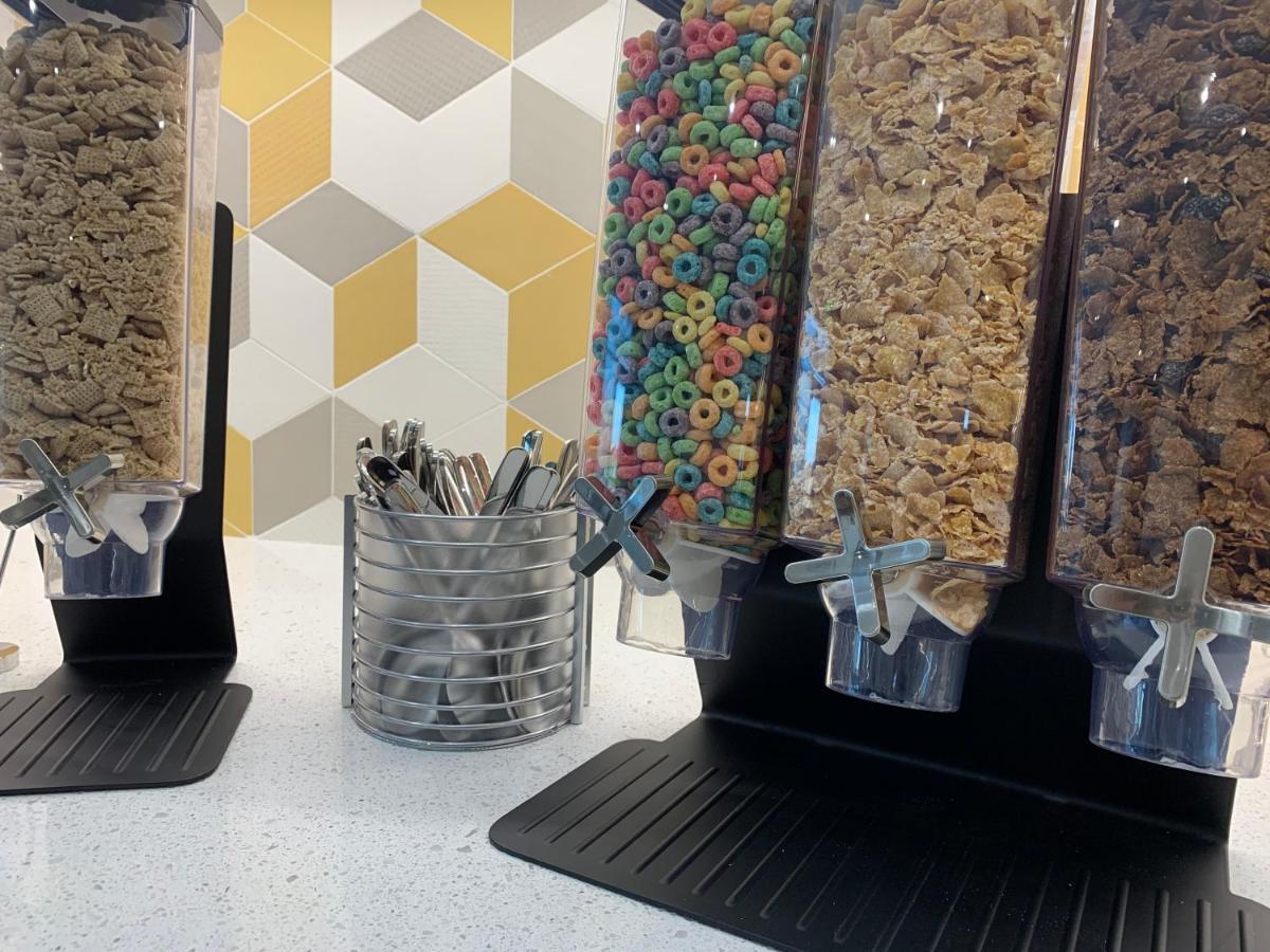 Hyatt Place Bakersfield Dış mekan fotoğraf