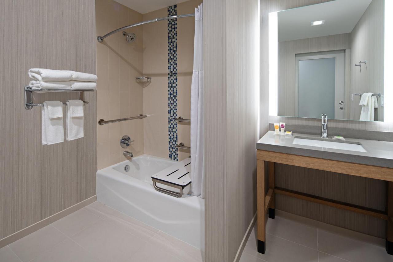 Hyatt Place Bakersfield Dış mekan fotoğraf